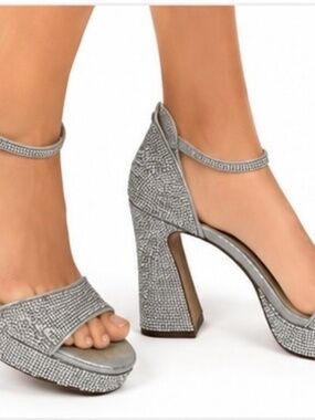Jessica Simpson Silver Rhinestone Platform Heels Size 9